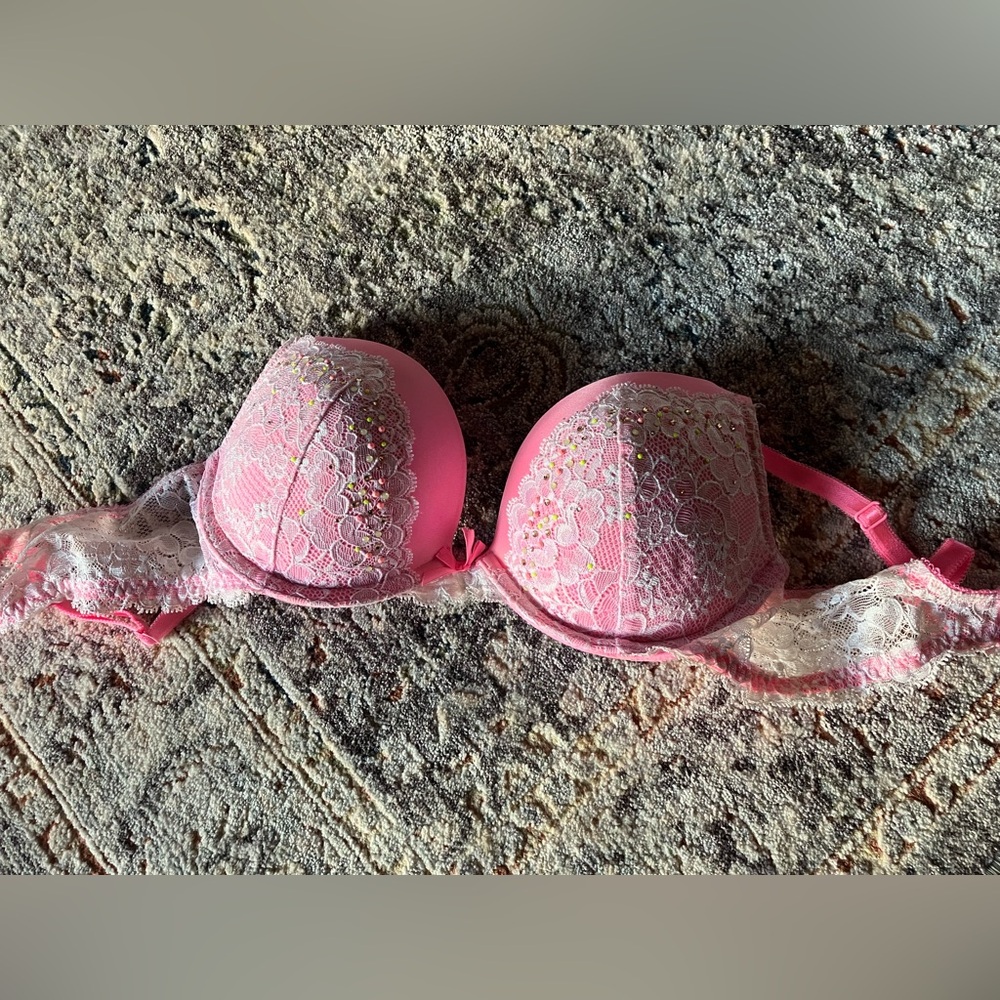 Victoria's Secret Pink Lace Bra